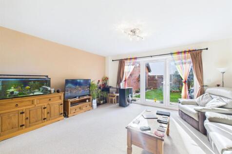 Living Room.jpg