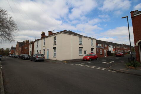 5-bed terraced on 46 Comyn Street, Leamington Spa, £3,250/mo