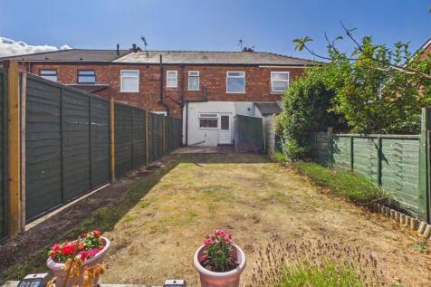 CAM05193G0-PR0191-STILL006.jpg