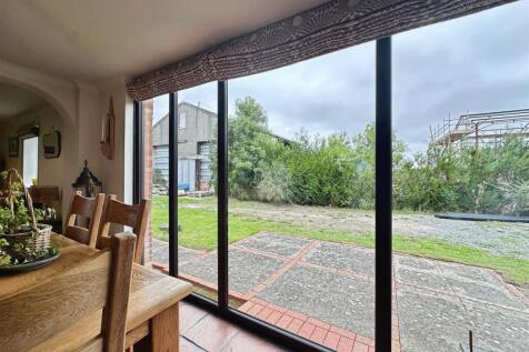 ef142168--44D9-AF76-37C3105DBF86-26888-000007B2037