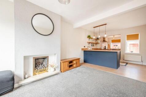 Lounge/Kitchen