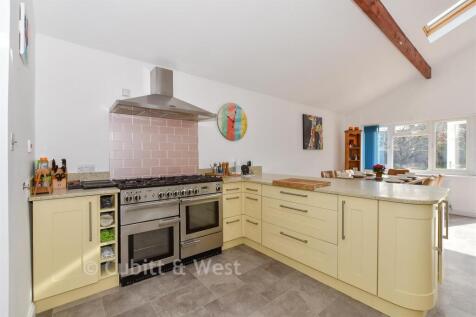 Lounge/Kitchen