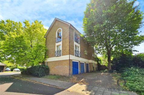 London, SE14 - property photo