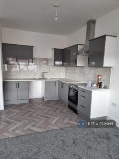 Kitchen Dinner/ Lounge