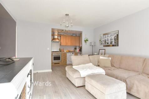 Lounge/ Dining Area