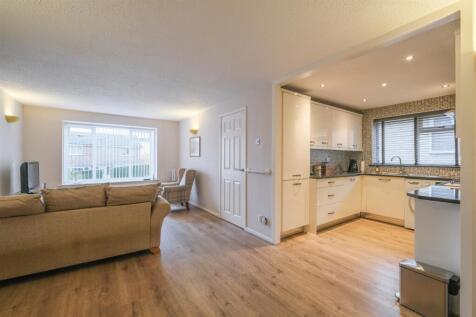 Open Plan Living/Dining/Kitchen