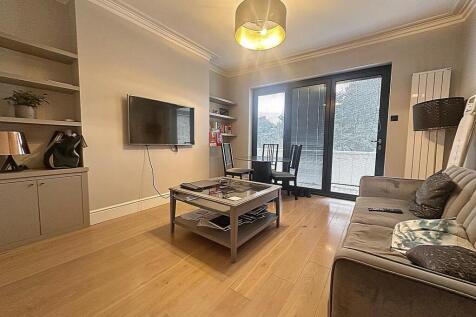 2 bedroom The Common