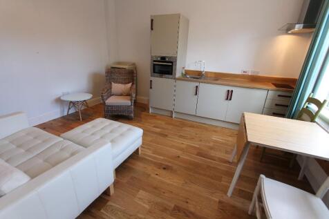 Barley Lea, Fairlawn Close, Leamington Spa, Warwickshire photo 3