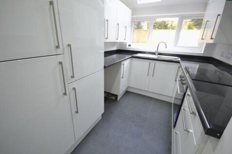 Leys Road, Loughton, Milton Keynes, Buckinghamshire, MK5 8AZ photo 5