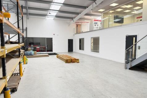 Trade Counter to rent Image 7