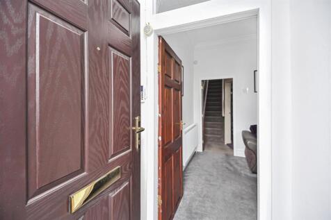 179 Chapel Street Entrance.jpg