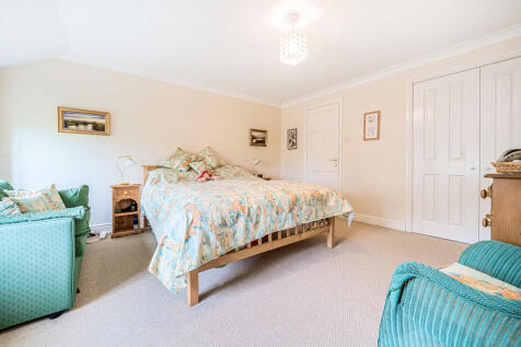 1349747-17-68bc52...