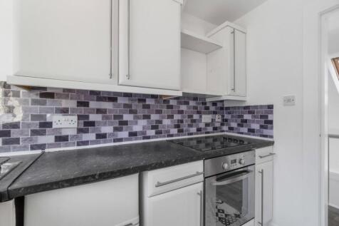 8_36 bay street, fairlie  (9).jpg