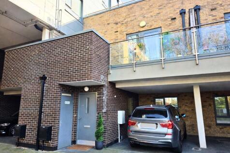 Entrance/parking space