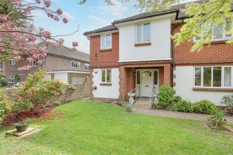 Worthing, BN11 - property photo