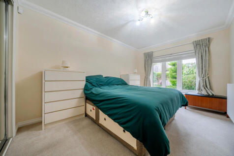 1389329-1-694291b...