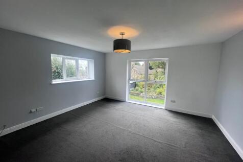 Stonebreaks Road, Oldham, Greater Manchester, OL4 photo 4