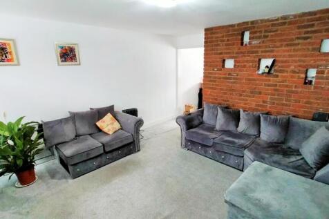 Park Close, Stevenage photo 4