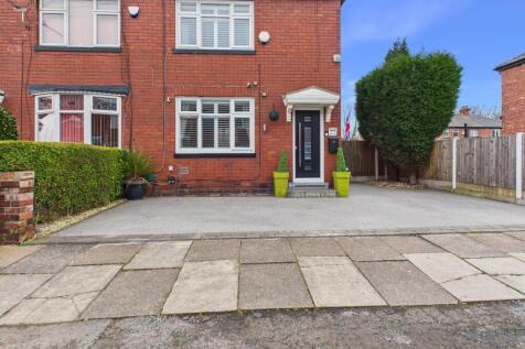 CAM03729G0-PR0233-STILL047