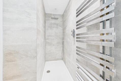 Bedroom 3 En-suite Bathroom