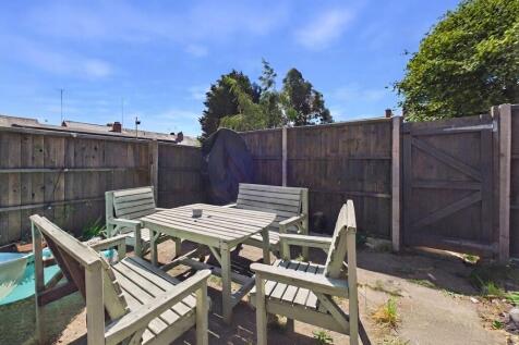 CAM05192G0-PR0347-STILL008-001