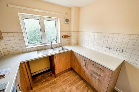 Kingswood Gardens, Nuneaton photo 3