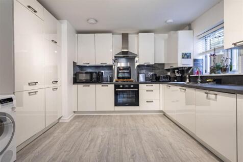 2 Archer Close  (3).jpg