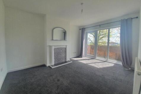 Selsey Close, Whitley - Lounge.jpg