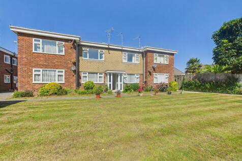 Littlehampton, BN17 - property photo