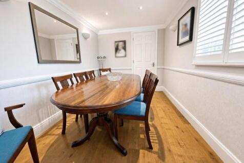 Lea Court, Great Baddow, Chelmsford photo 4