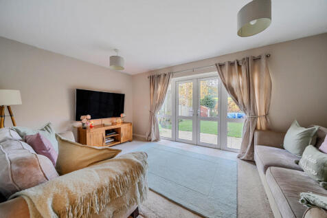 1382261-16-692082...