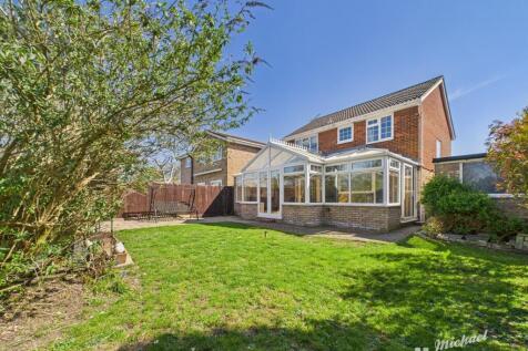 CAM03218G0-PR0592-STILL019