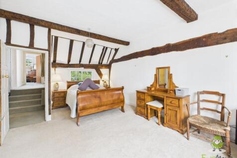 Bedroom 1 - Charlotte Thomasson Ewemove Whitchurch