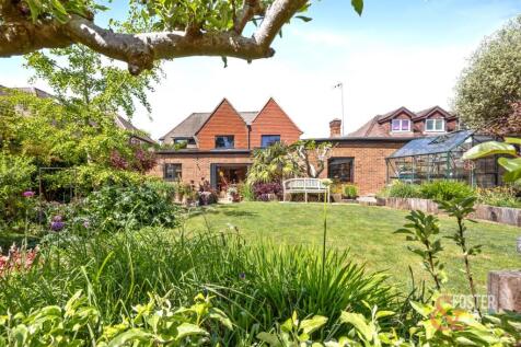 Tredcroft Road, 4 EXTERNALS-002.jpg