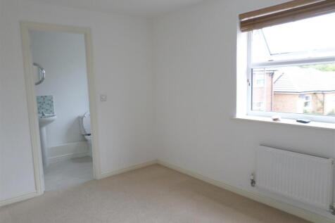 Eagle Road, Cippenham, Berks photo 4