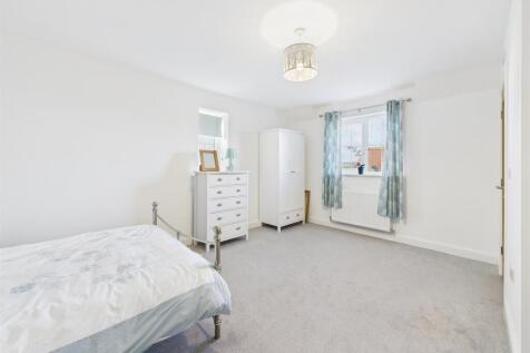 Bedroom: