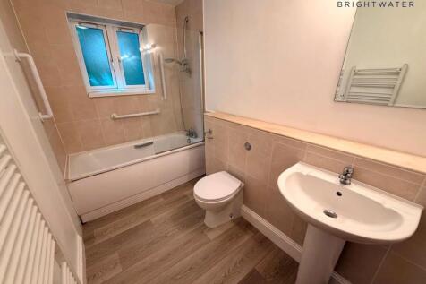 Willow Drive, Ringwood, BH24 photo 4
