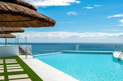 Communal pool