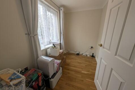 PXL_20241106_1228...