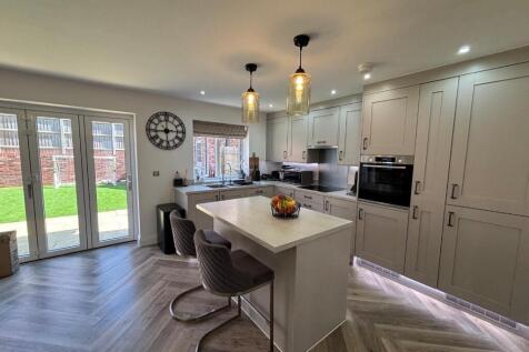 Denton Drive, Hanslope, Bucks, MK19 photo 5