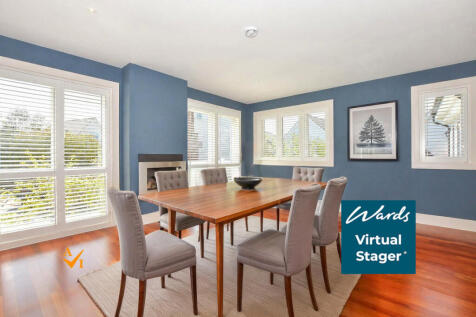 Family Room (Contemporary Style)