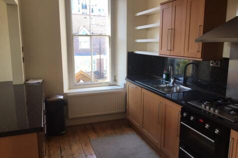 Hughenden Road FFF – Ref: 820 photo 4