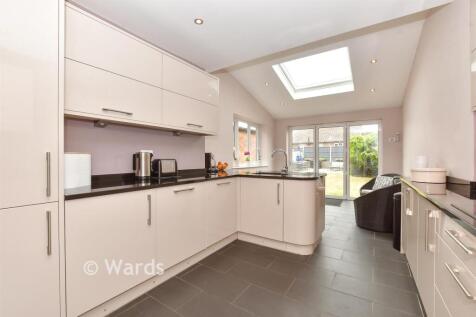 Kitchen/ Breakfast Room