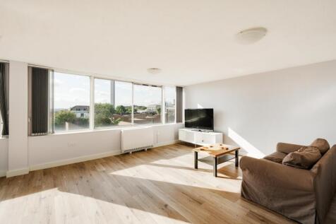 Living room ()