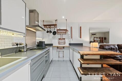 Carronade Court, Eden Grove, London, N7,  photo 3