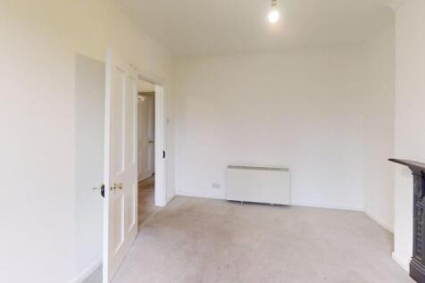 13-Jubilee-Terrace-Bedroom 2.jpg