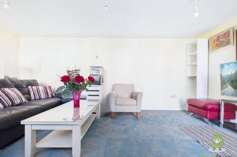 CAM01543G0-PR0159-STILL039