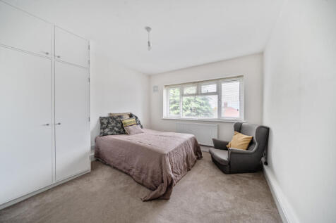 1369665-9-68f21ae...