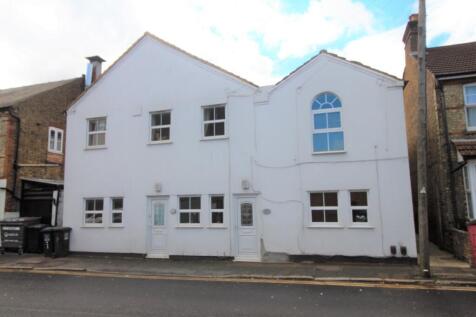 2 Bed Furnished Flat/Apartment