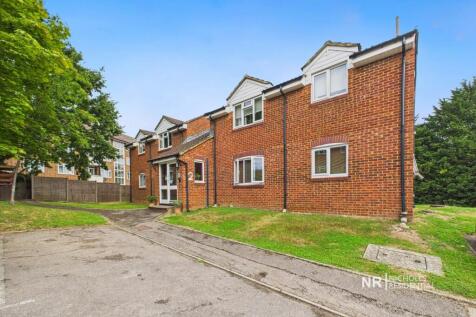 Chessington, KT9 - property photo